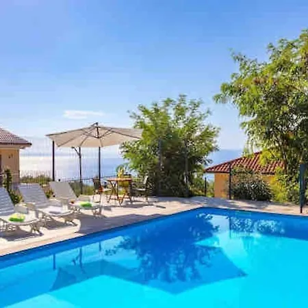 Apartman Ferienwohnung ,, Bella “in Poljane mit Pool