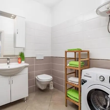 Apartman ,, Bella “in Poljane Mit Pool *