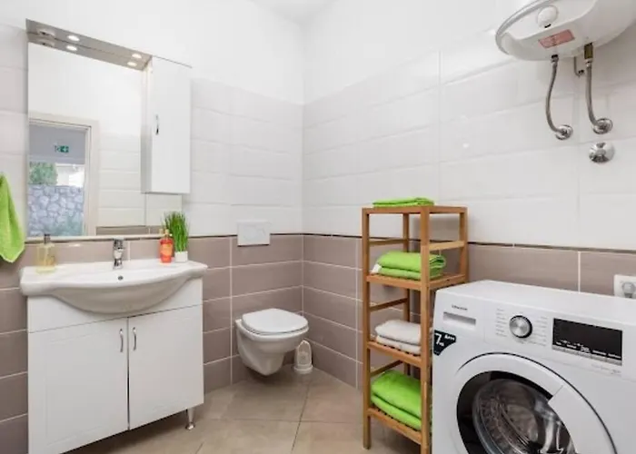 Apartament Ferienwohnung ,, Bella “In Poljane Mit Pool *