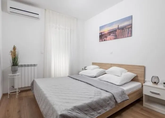 Ferienwohnung ,, Bella “In Poljane Mit Pool Veprinac