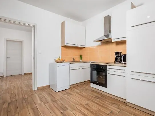 Ferienwohnung ,, Bella “In Poljane Mit Pool Veprinac